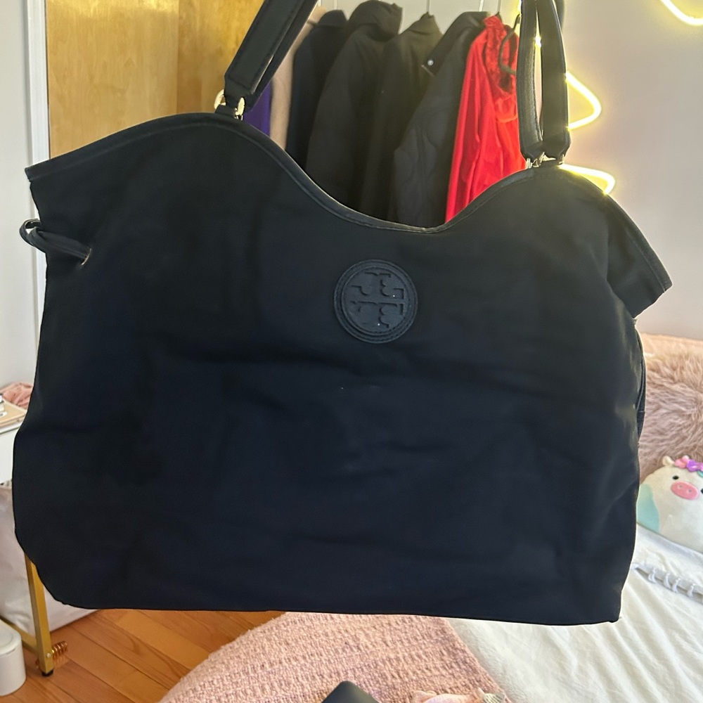 Tory Burch black tote in perfect condition